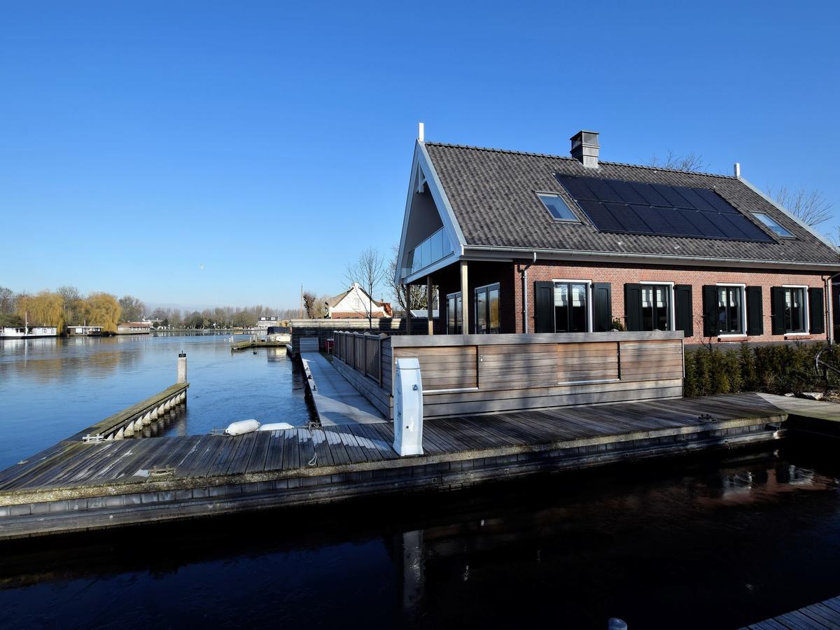 Luxurious Villa With Private Garden In Kaag Bagian luar foto