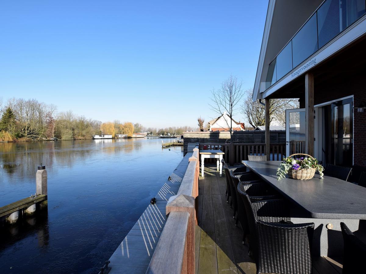 Luxurious Villa With Private Garden In Kaag Bagian luar foto